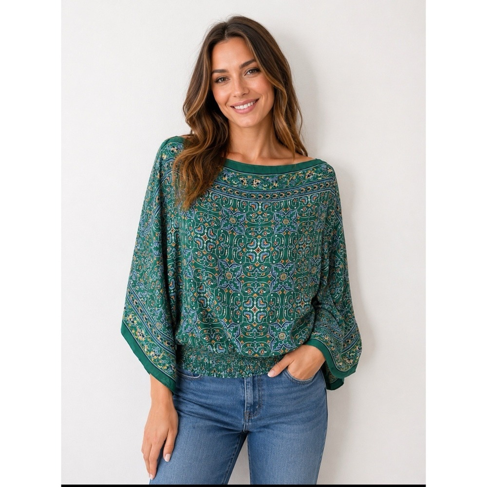 Max Studio women's green georgette poncho blouse with split sleeves Size L